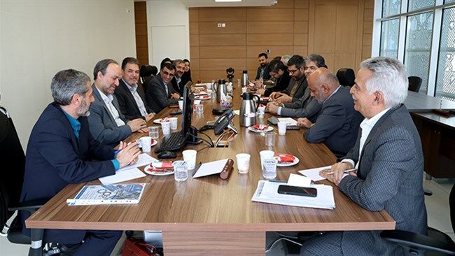 تقویت ارتباط صنعت و دانشگاه، از خروج نخبگان جلوگیری می کند