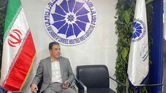 اتاق ایران، بهبود محیط کسب و کار و تقویت تجارت را پیگیری می کند
