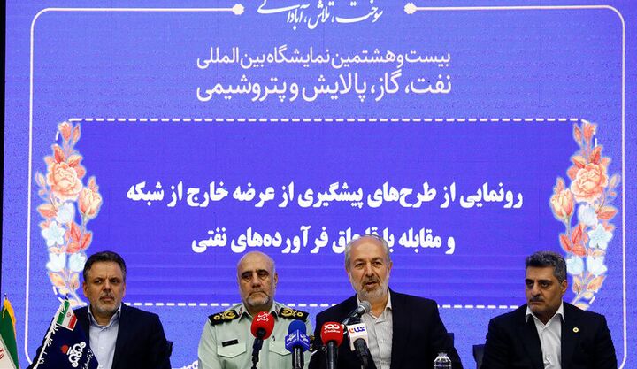 برای حل ناترازی بنزین باید دست سودجویان را کوتاه کنیم برای حل ناترازی بنزین باید دست سودجویان را کوتاه کنیم