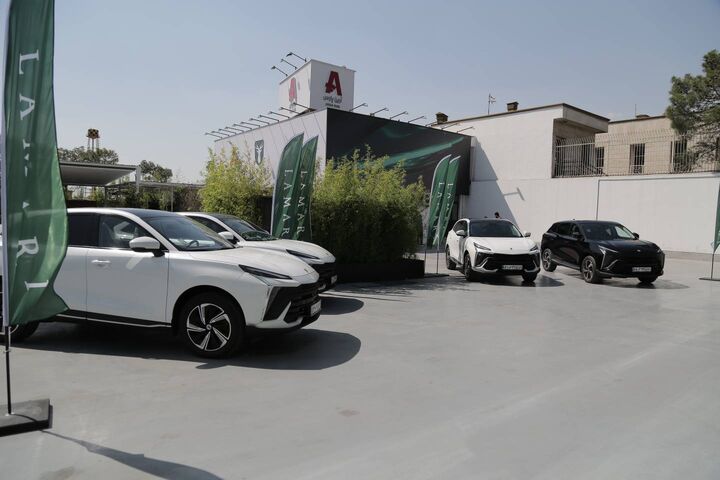 تحویل اولین سری لاماری ایما هیبرید به مشتریان تحویل اولین سری لاماری ایما هیبرید به مشتریان