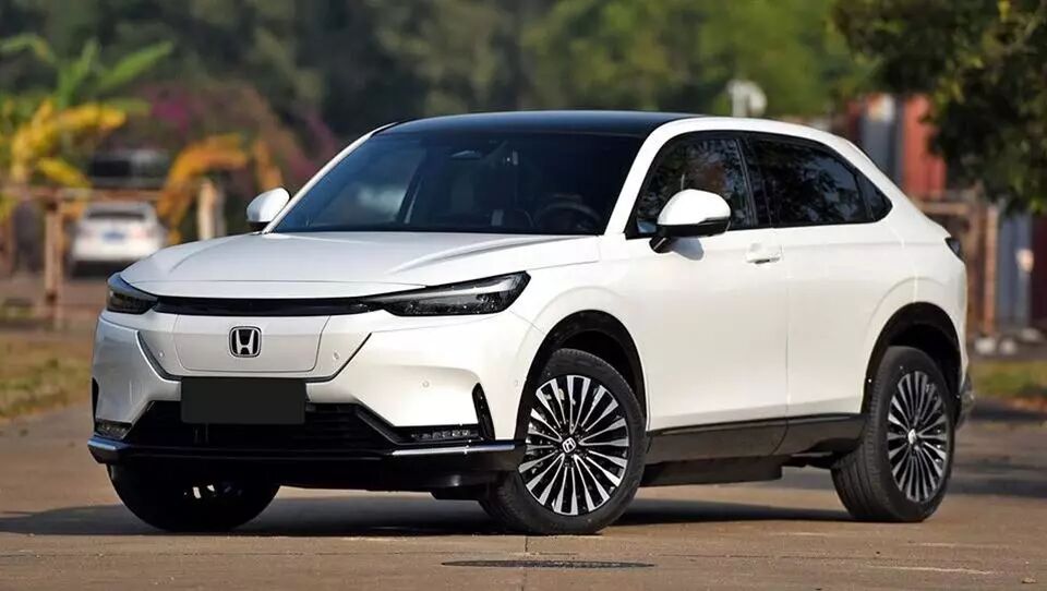 ماموت خودرو پاسخگو مشتریان نیست| معین خودرو با خودروهای مونتاژ چین در راه بازار