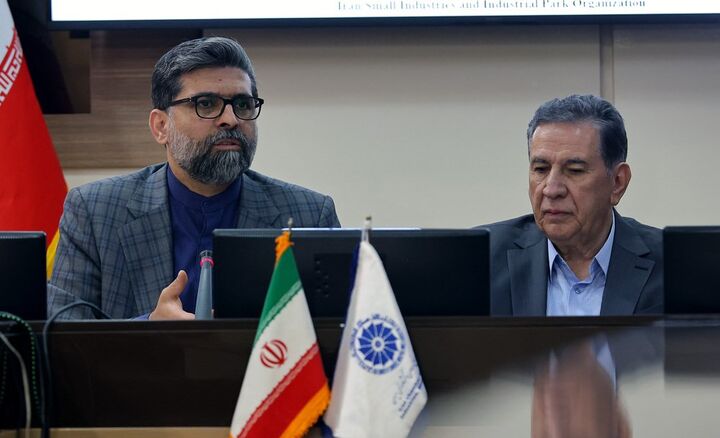 بخش خصوصی و سازمان صنایع کوچک، برای توسعه شهرکهای صنعتی مدل همکاری تدوین کنند