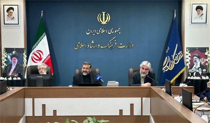 زورمان به شرکت هواپیمایی نمیرسد که نام مسافر را به فارسی درج کنند زورمان به شرکت هواپیمایی نمیرسد که نام مسافر را به فارسی درج کنند