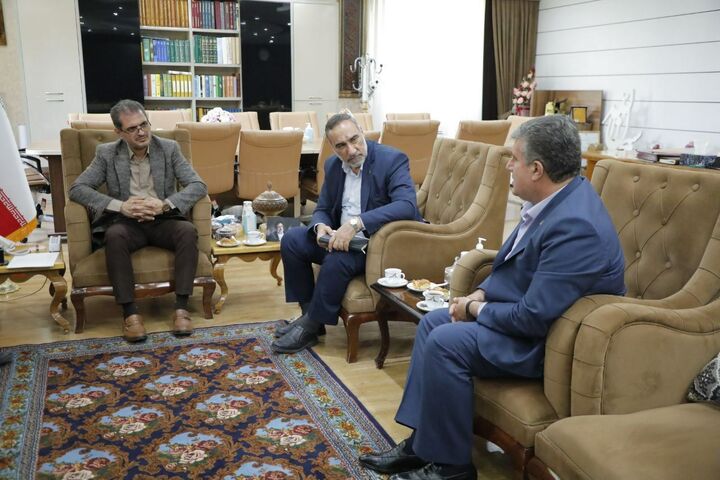 شاخص های زیرساختی ارتباطات در استان کردستان بالاتر از میانگین کشوری است شاخص های زیرساختی ارتباطات در استان کردستان بالاتر از میانگین کشوری است