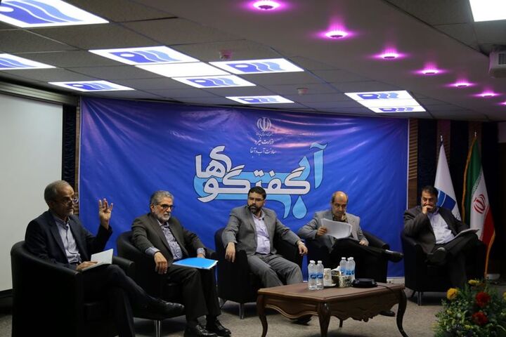 حاکمیت آب باید بر آبخوانها اعمال شود نه بر چاههای آب حاکمیت آب باید بر آبخوانها اعمال شود نه بر چاههای آب