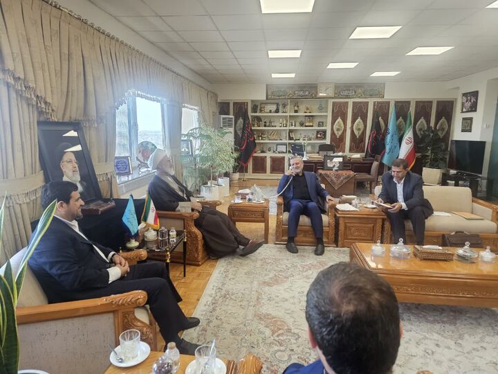 مشکلات پتروشیمی آبادان رفع میشود مشکلات پتروشیمی آبادان رفع میشود