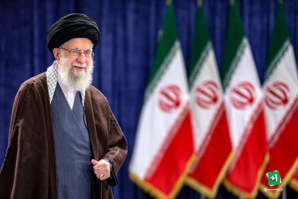 رهبر انقلاب: این احمقها به دست خودشان دارند جبهه مقاومت را گسترش میدهند رهبر انقلاب: این احمقها به دست خودشان دارند جبهه مقاومت را گسترش میدهند