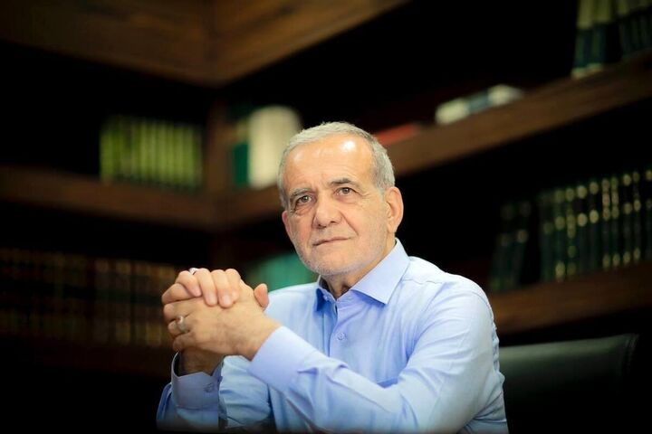 دیدار وزرای دولت سیزدهم و مقامات قضایی با رئیس جمهور منتخب دیدار وزرای دولت سیزدهم و مقامات قضایی با رئیس جمهور منتخب