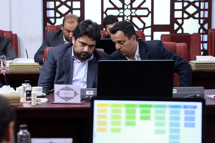 نشست خبری وزیر اقتصاد