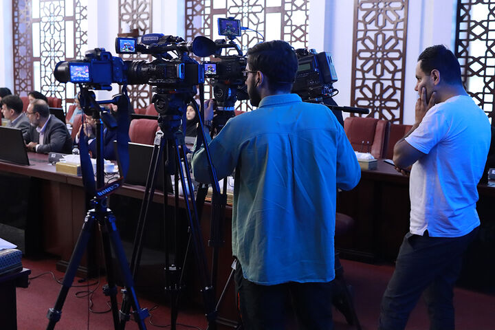 نشست خبری وزیر اقتصاد