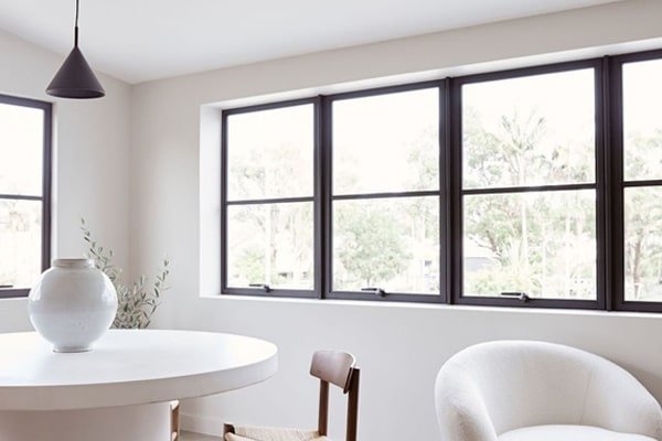 بهترین جنس درب و پنجره برای ویلا و خانه باغ چیست؟