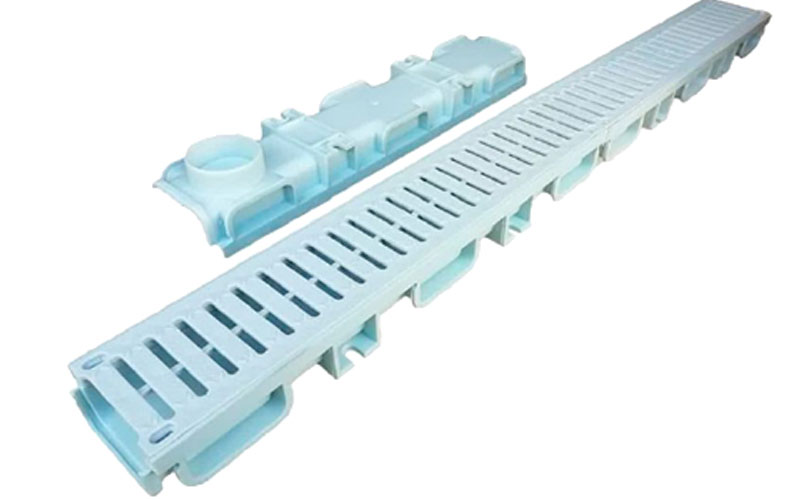 گریل و گاتر استخر از نمونه تجهیزات استخر با اهمیت بالا