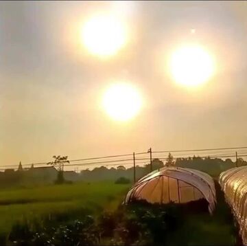 پدیده‌ای شگفت‌انگیز در آسمان چین؛ مشاهده هم‌زمان سه خورشید