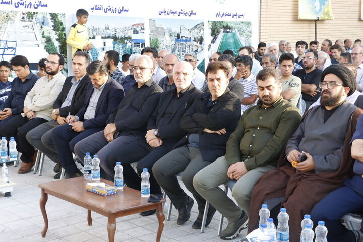 تجهیز تمامی زمینهای خاکی تبریز به چمن مصنوعی تجهیز تمامی زمینهای خاکی تبریز به چمن مصنوعی