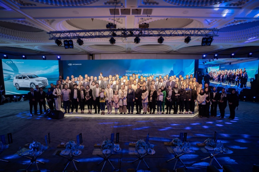 همایش کسبوکار فونیکس با تدریس اساتید برجسته و حضور فعالان و صاحبان کسبوکارهای پر رونق که اعضای ب