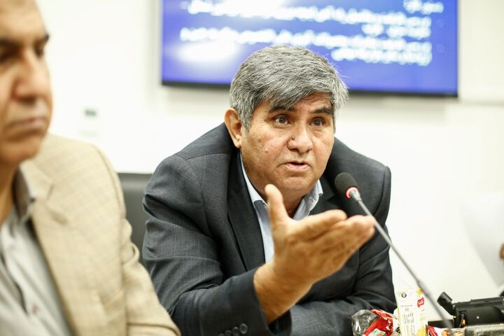 توجهی به راه آهن نمی شود| نهاد های دیگر اینچه برون را مدیریت می کنند توجهی به راه آهن نمی شود| نهاد های دیگر اینچه برون را مدیریت می کنند