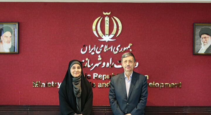 رئیس ستاد اجرایی فرمان امام(ره) با وزیر راه و شهرسازی دیدار کرد رئیس ستاد اجرایی فرمان امام(ره) با وزیر راه و شهرسازی دیدار کرد