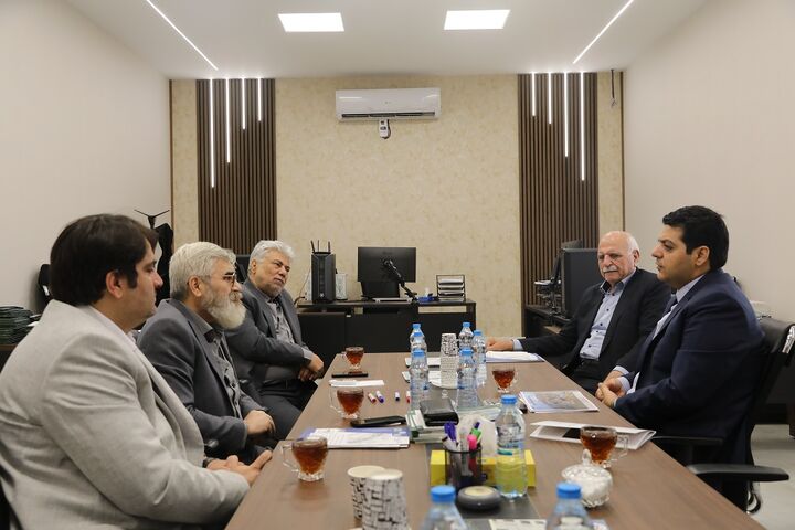 نشست مشترک اتاق اصناف ایران و بنیاد تعاون ارتش برگزار شد نشست مشترک اتاق اصناف ایران و بنیاد تعاون ارتش برگزار شد