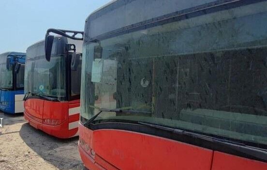 ترخیص اتوبوسهای وارداتی پس از سه سال معطلی با دستور دادگاه ترخیص اتوبوسهای وارداتی پس از سه سال معطلی با دستور دادگاه