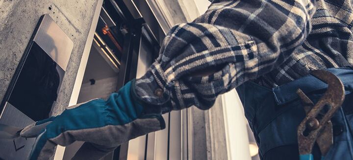 نکات ایمنی حیاتی در نصب آسانسور نکات ایمنی حیاتی در نصب آسانسور