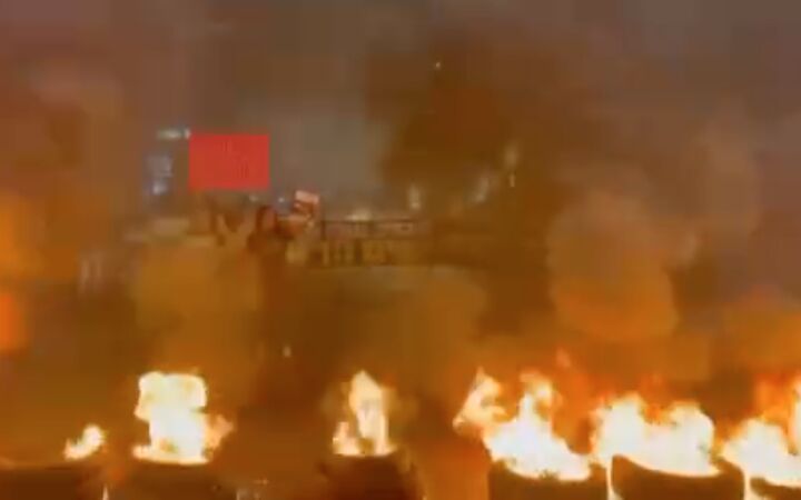 تظاهرات در تلآویو علیه نتانیاهو| معترضان دوباره اتوبان را مسدود کردند تظاهرات در تلآویو علیه نتانیاهو| معترضان دوباره اتوبان را مسدود کردند