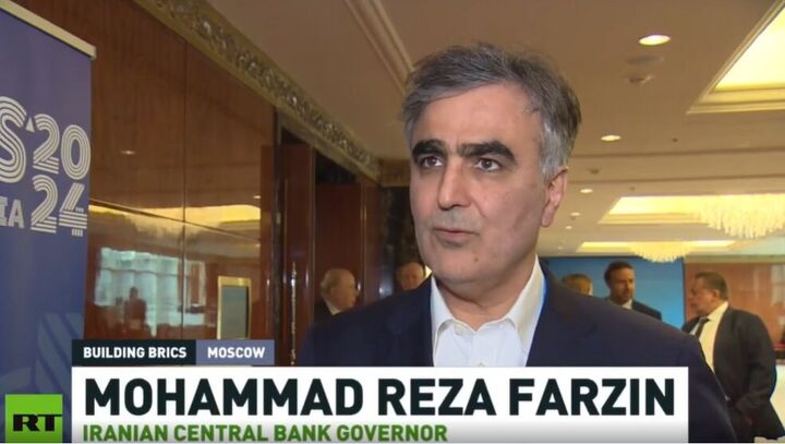 معاملات بینالمللی با دلار آمریکا کاهش مییابد معاملات بینالمللی با دلار آمریکا کاهش مییابد