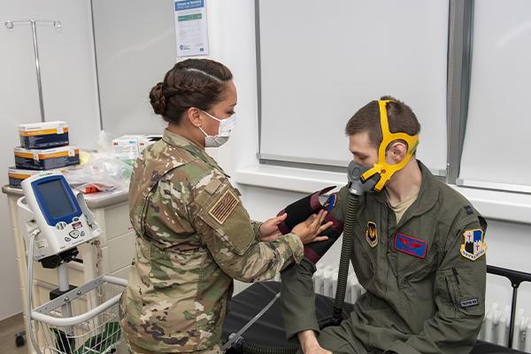 دکتر طب هوا و فضا؛ بررسی تخصص و لیست بهترین پزشکان طب هوا و فضا