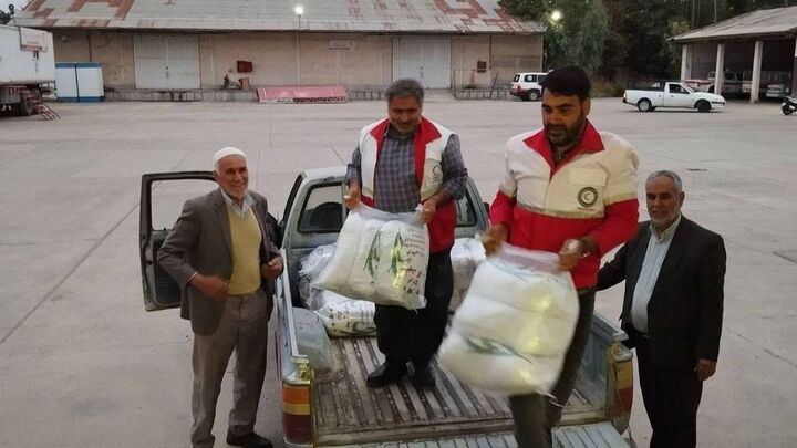 اهدای ۵۰۰ کیلو برنج توسط خیر گلستانی برای کمک به غزه و لبنان اهدای ۵۰۰ کیلو برنج توسط خیر گلستانی برای کمک به غزه و لبنان