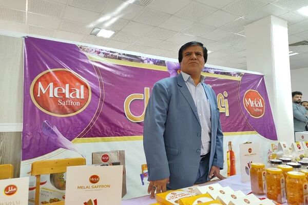 تعهد ارزی مهمترین مانع در مسیر صادرات طلای سرخ، فرآوری را جدی بگیریم تعهد ارزی مهمترین مانع در مسیر صادرات طلای سرخ، فرآوری را جدی بگیریم