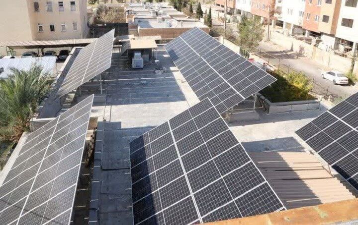 نیروگاه خورشیدی ۴۰ کیلو واتی در بام معاونت علمی فعال میشود نیروگاه خورشیدی ۴۰ کیلو واتی در بام معاونت علمی فعال میشود