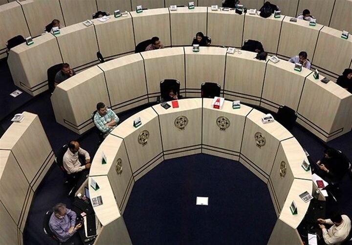 سهم ۷۲ درصدی حقیقیها از مبادلات هفتگی بازار سهام سهم ۷۲ درصدی حقیقیها از مبادلات هفتگی بازار سهام