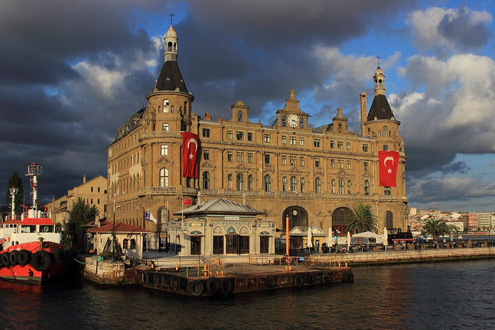 ایستگاه های قطار، جدیدترین جاذبه ها برای مسافران تور استانبول ایستگاه های قطار، جدیدترین جاذبه ها برای مسافران تور استانبول