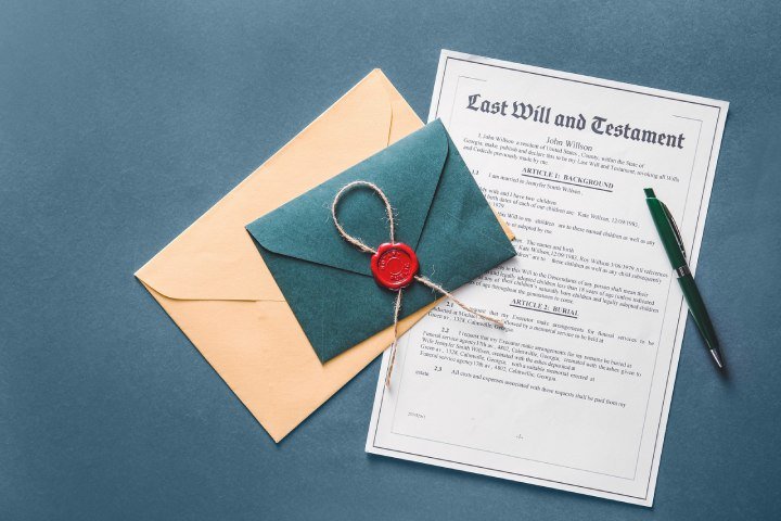 انحصار وراثت چگونه انجام میشود؟ مراحل و مدارک قانونی