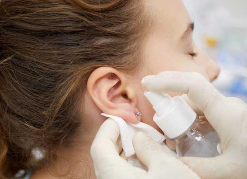 روشهای خانگی کاهش التهاب پیرسینگ