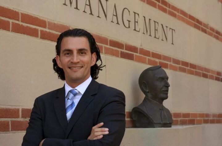 یک ایرانی دیگر در کنار ایلان ماسک؛ «محمودرضا بانکی» مدیر ارشد مالی ایکس شد یک ایرانی دیگر در کنار ایلان ماسک؛ «محمودرضا بانکی» مدیر ارشد مالی ایکس شد