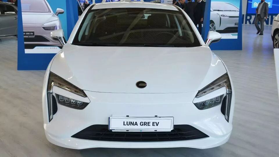 تاثیر آیین نامه واردات خودروهای برقی کارکرده بر قیمت ها در بازار| کدام خودروها گران شدند؟