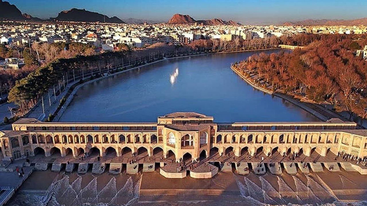 سفری جذاب از تهران به اصفهان؛ تجربهای تاریخی و فرهنگی