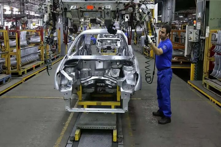 هر کس صبح زودتر از خواب بیدار شود، او رییس صنعت خودرو است هر کس صبح زودتر از خواب بیدار شود، او رییس صنعت خودرو است