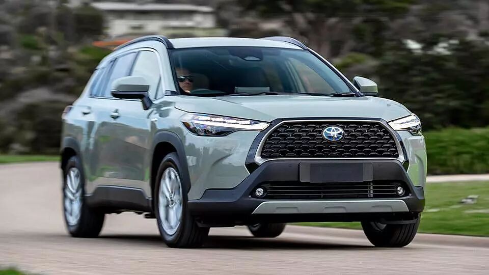 لغو واردات خودرو چه تاثیری در بازار داشته است؟ سودجویان مشغول کارند