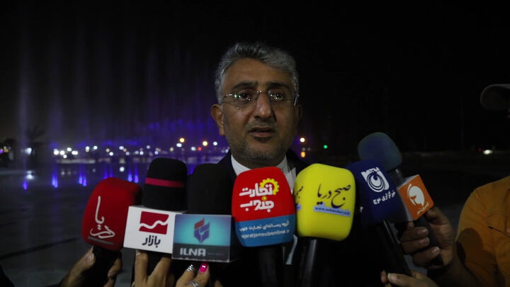 افتتاح بزرگترین آبنمای کف خشک موزیکال در بندرعباس افتتاح بزرگترین آبنمای کف خشک موزیکال در بندرعباس