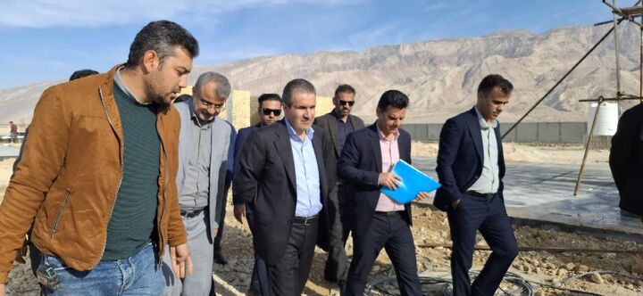 شهرکهای صنعتی در پس کرانه بندرها بهترین فرصت برای صادرات هستند