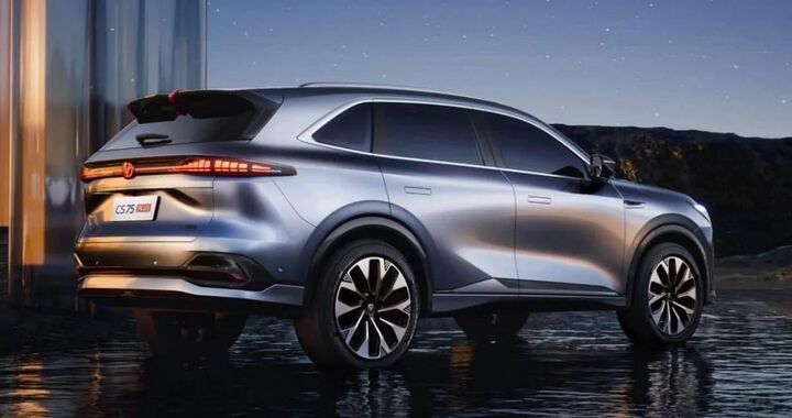 تصاویر رسمی نسل چهارم چانگان CS۷۵ پلاس اولترا منتشر شد تصاویر رسمی نسل چهارم چانگان CS۷۵ پلاس اولترا منتشر شد