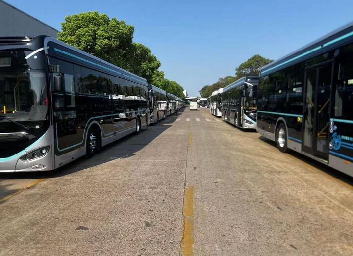 واگذاری ۱۳۰ دستگاه اتوبوس به بخش خصوصی طی ۵ ماه گذشته در تبریز واگذاری ۱۳۰ دستگاه اتوبوس به بخش خصوصی طی ۵ ماه گذشته در تبریز