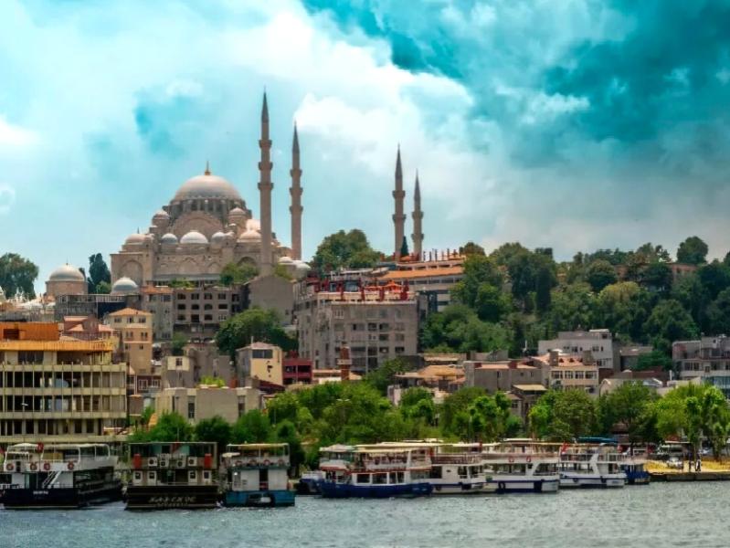 آیا گرانی بلیط، بازار تور نوروز استانبول ۱۴۰۴ را کساد میکند؟