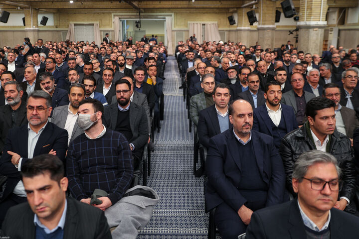 رهبر انقلاب: مصداق مهم مانعزدایی از تولید عمل به سیاستهای اصل ۴۴ است  رهبر انقلاب: مصداق مهم مانعزدایی از تولید عمل به سیاستهای اصل ۴۴ است