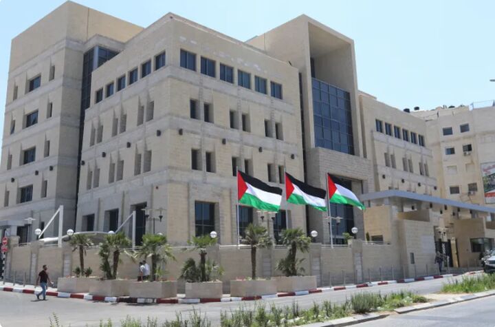 فعالیت بانکهای نوار غزه از امروز آغاز میشود فعالیت بانکهای نوار غزه از امروز آغاز میشود