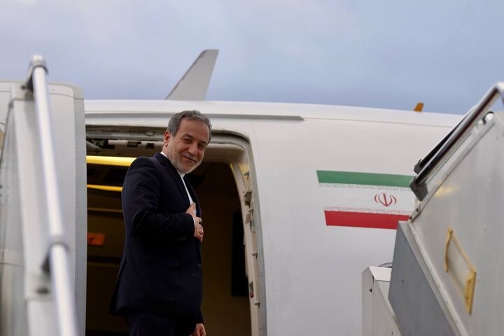 عراقچی عازم پکن شد عراقچی عازم پکن شد