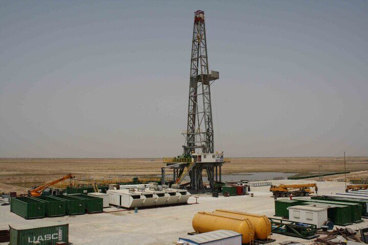 دکل حفاری ۶۹ فتح از موقعیت میدان کیش جابهجا میشود
