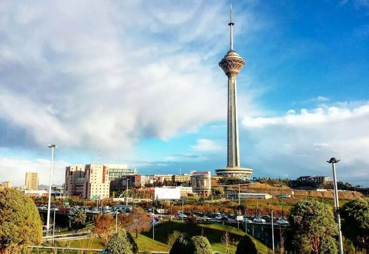 تهران فردا تعطیل نیست تهران فردا تعطیل نیست