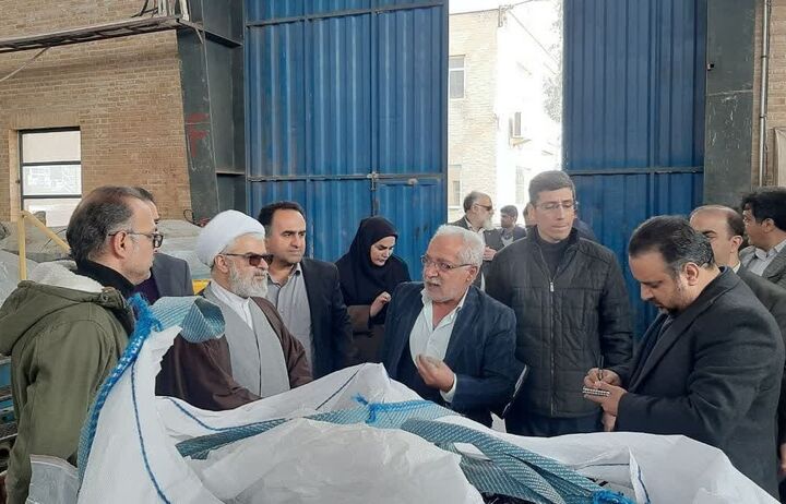 مشکلات ۳۰ واحد صنعتی استان سمنان حل شد مشکلات ۳۰ واحد صنعتی استان سمنان حل شد